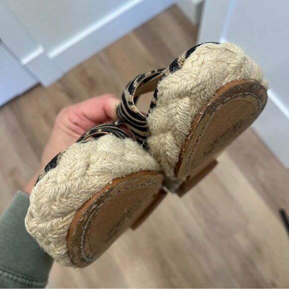 Vince Camuto Delindan Zebra Print Espadrille Platform Sandals size 8 - Picture 7 of 13